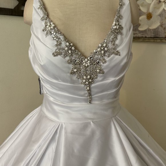 Alfred Angelo Jeweled Beauty - Picture 5 of 8